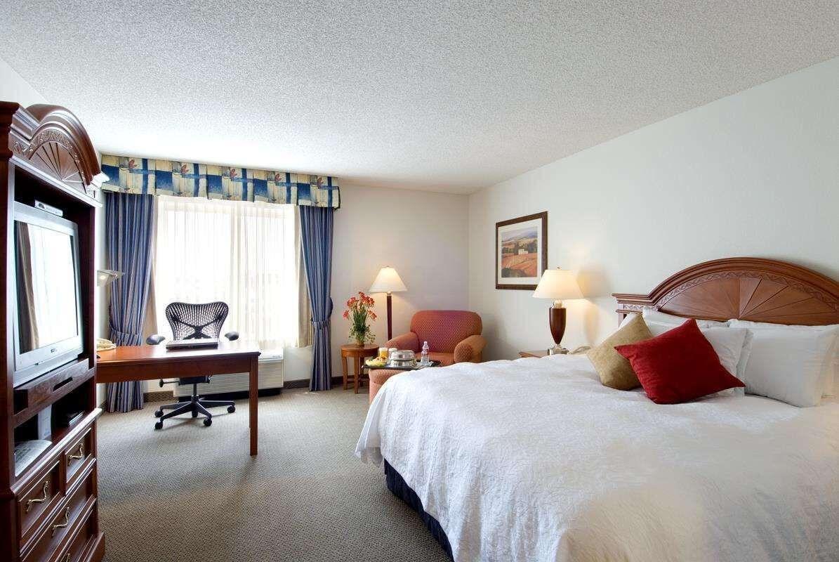 Hilton Garden Inn Tulsa Airport Exteriér fotografie
