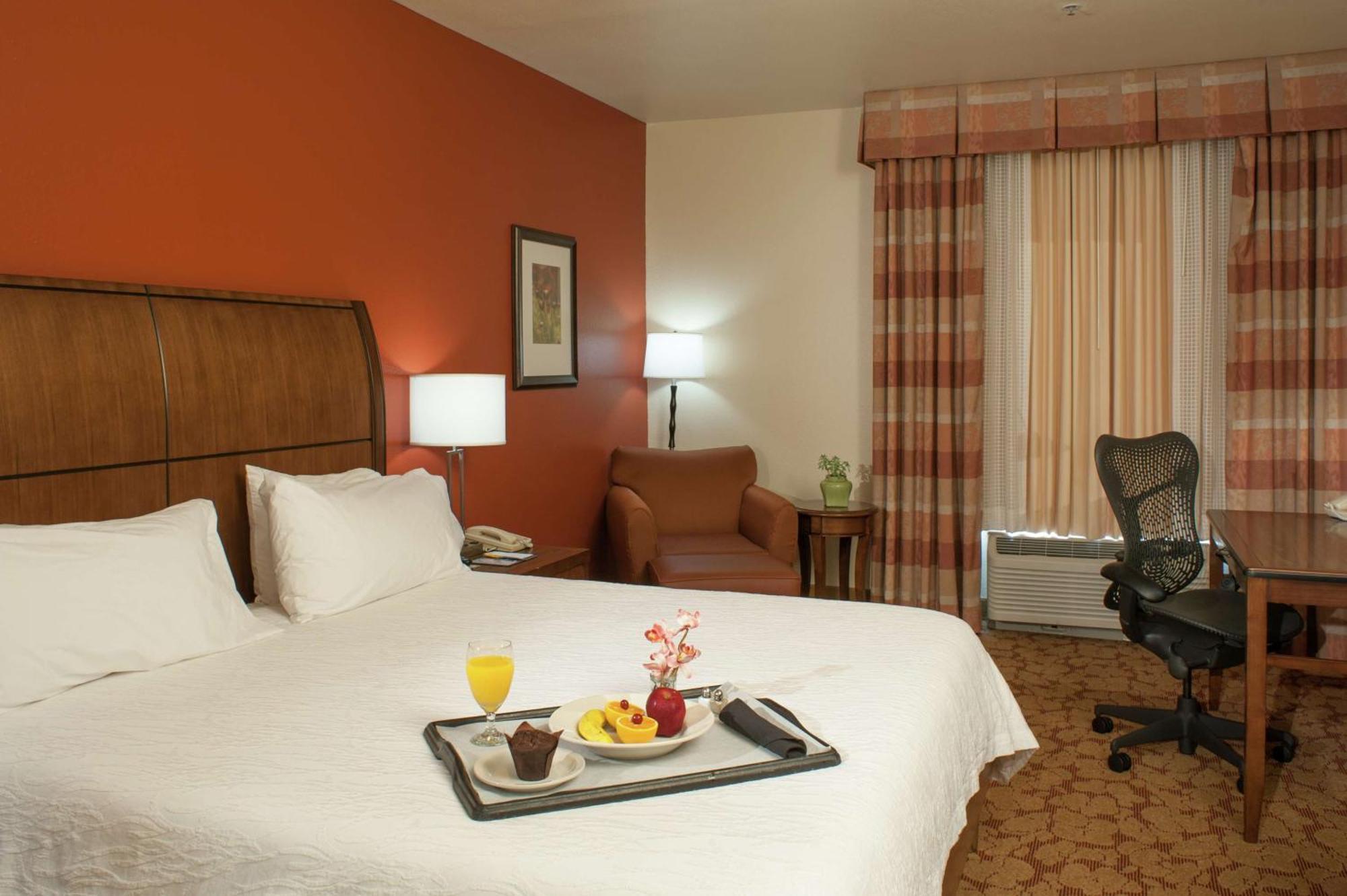 Hilton Garden Inn Tulsa Airport Exteriér fotografie