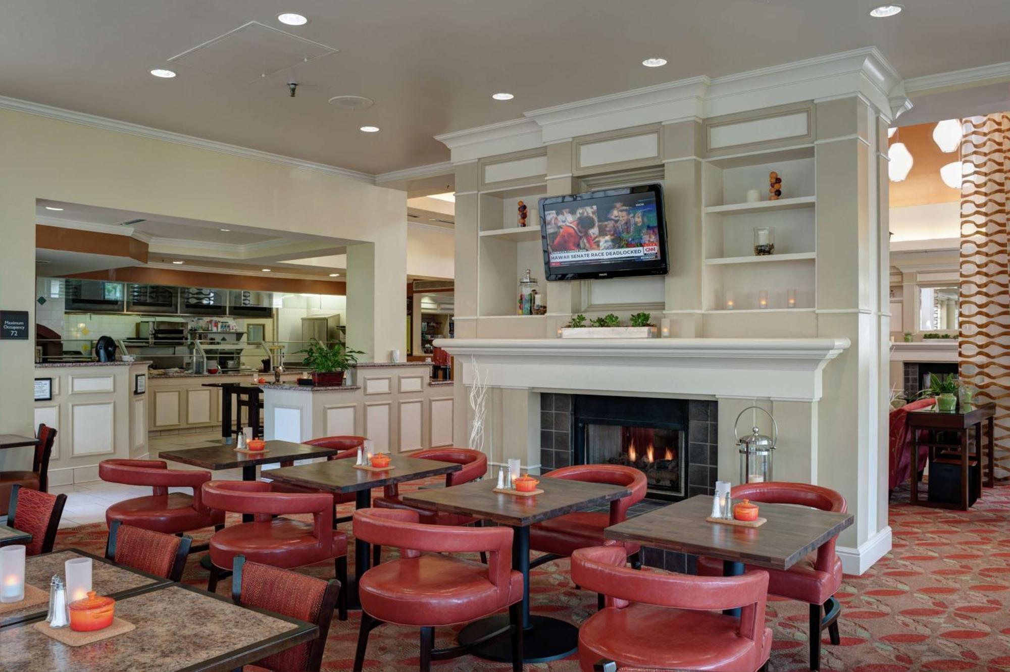 Hilton Garden Inn Tulsa Airport Exteriér fotografie